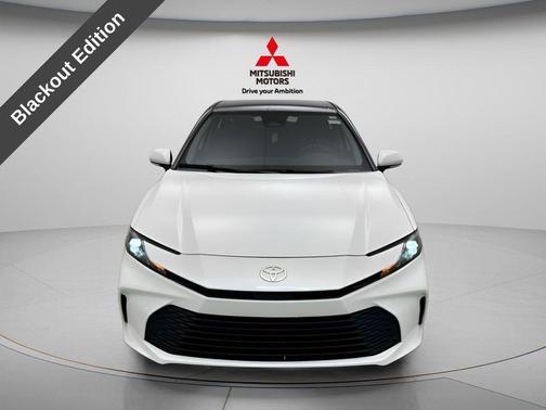 Ice Cap 2025 Toyota Camry LE