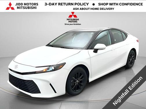 Ice Cap 2025 Toyota Camry LE