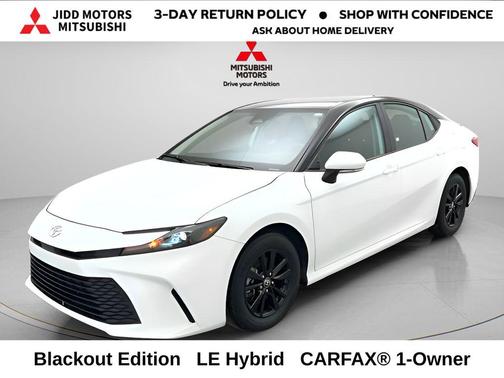 Ice Cap 2025 Toyota Camry LE