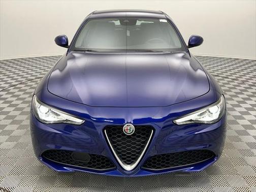 2021 Alfa Romeo Giulia Base