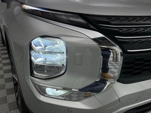 2024 Mitsubishi Outlander SE Black Edition S-AWC