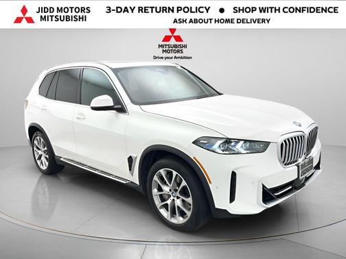 White 2025 BMW X5 PHEV xDrive50e