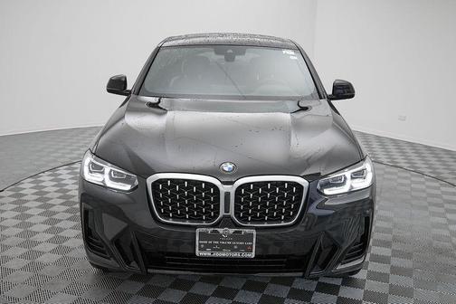 2025 BMW X4 xDrive30i