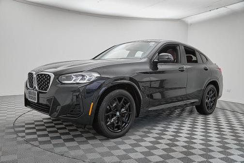 2025 BMW X4 xDrive30i