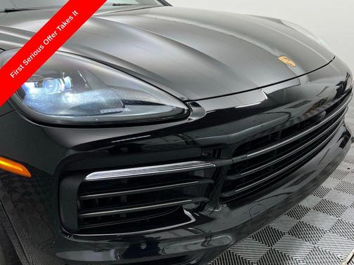 2023 Porsche Cayenne Platinum Edition