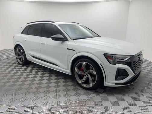 2024 Audi SQ8 4.0T Prestige