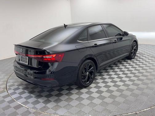 2025 Volkswagen Jetta SE