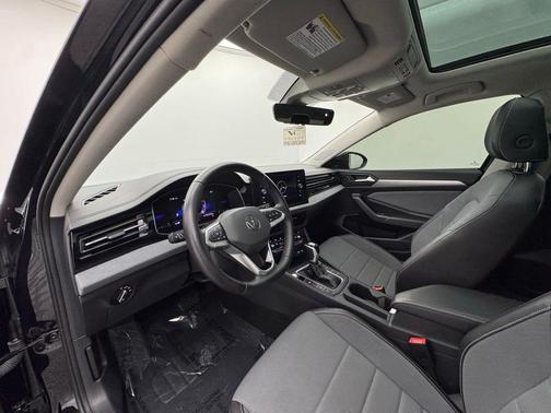 2025 Volkswagen Jetta SE