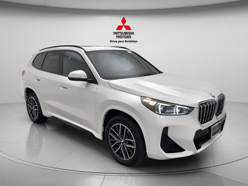 White Metallic 2025 BMW X1 xDrive28i