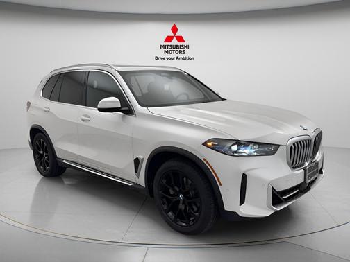 White 2024 BMW X5 xDrive40i