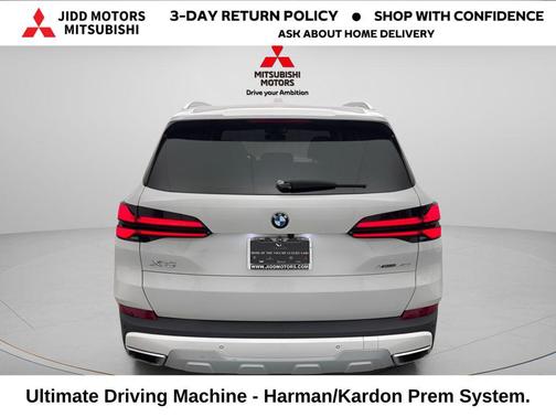 White 2024 BMW X5 xDrive40i