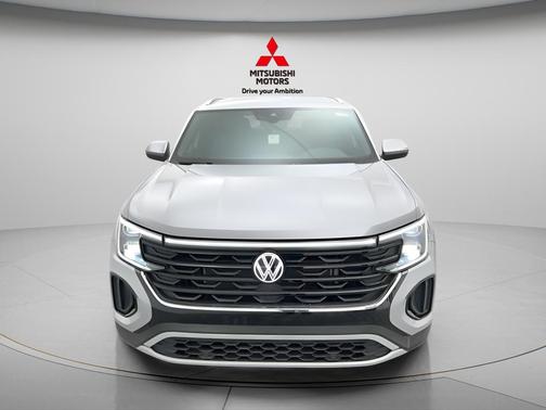 2025 Volkswagen Atlas Cross Sport 2.0T SE w/Technology 4MOTION