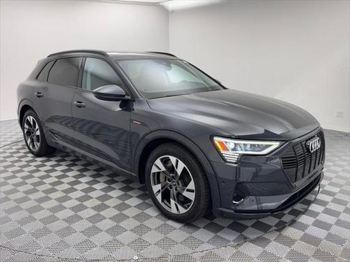 2021 Audi e-tron Premium