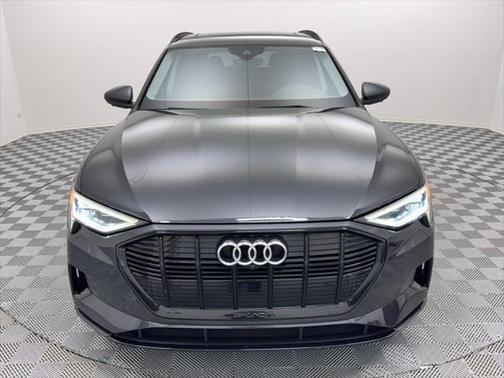 2021 Audi e-tron Premium