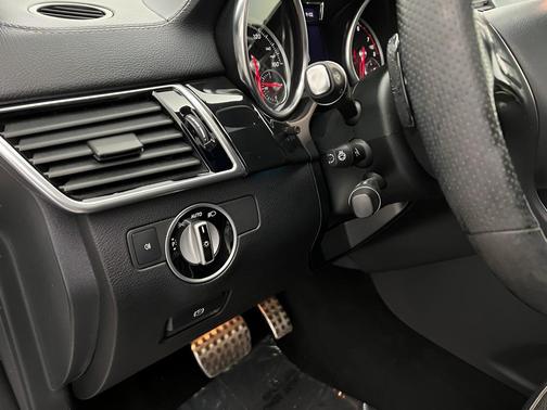 Diamond White 2017 Mercedes-Benz AMG GLE 43 Coupe 4MATIC