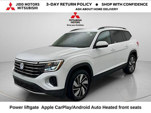 Pure White 2024 Volkswagen Atlas 2.0T SE w/Technology 4MOTION