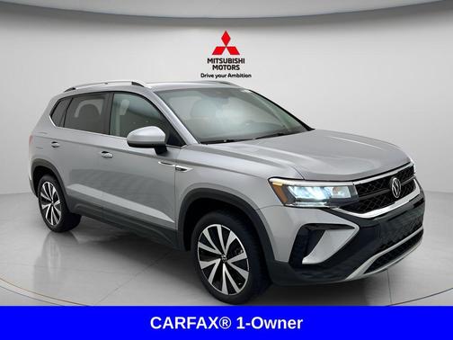 Pyrite Silver Metallic 2024 Volkswagen Taos SE FWD