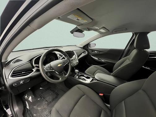 Mosaic Black Metallic 2025 Chevrolet Malibu 1LS