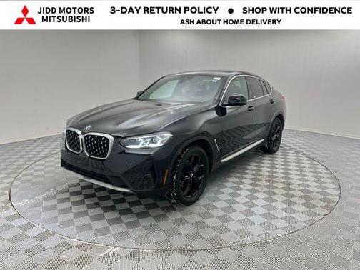 2024 BMW X4 xDrive30i