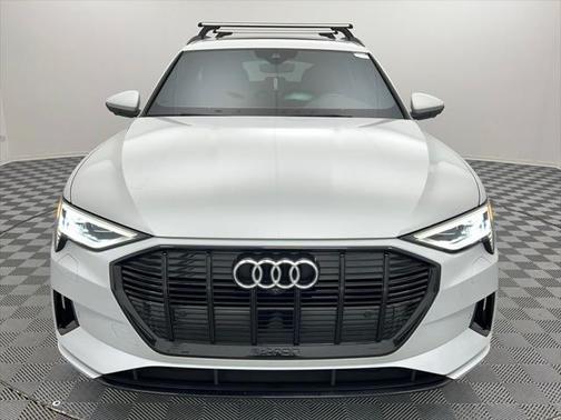 2021 Audi e-tron Premium