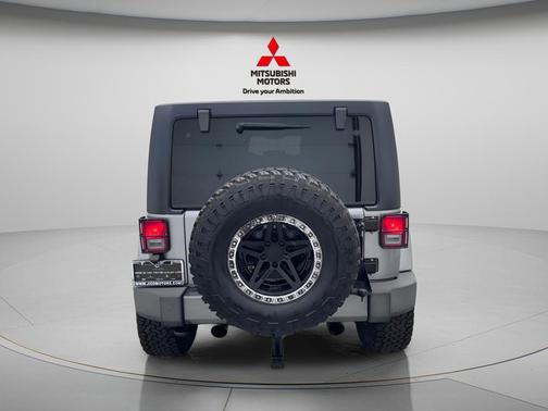 Billet Silver Metallic Clearcoat 2015 Jeep Wrangler Unlimited Freedom Edition