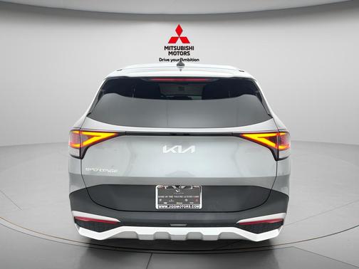 Steel Gray 2024 Kia Sportage LX