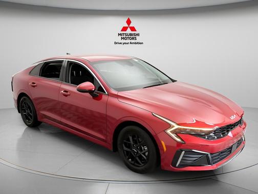 Runway Red 2025 Kia K5 LXS