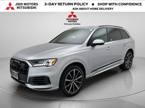 Silver Metallic 2022 Audi Q7 55 Premium Plus