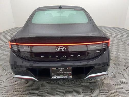 2024 Hyundai SONATA Hybrid SEL