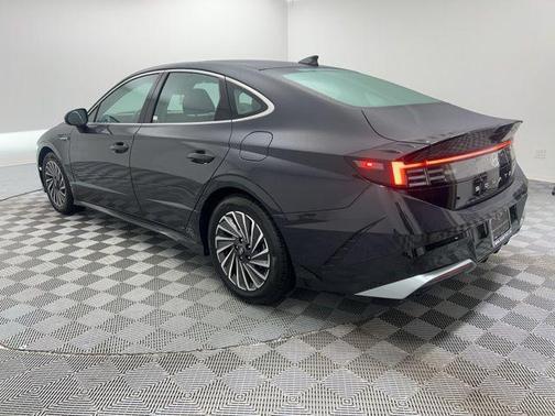 2024 Hyundai SONATA Hybrid SEL