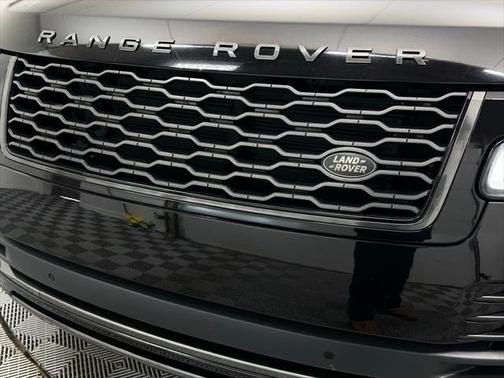 2021 Land Rover Range Rover Base