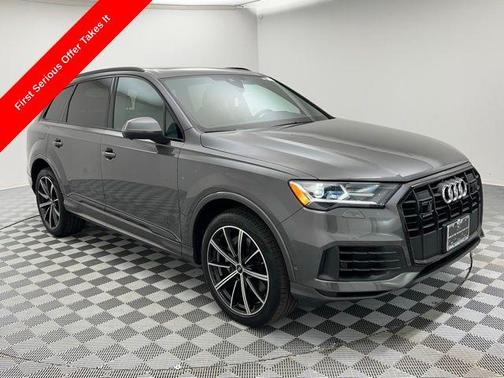 2022 Audi Q7 55 Premium Plus