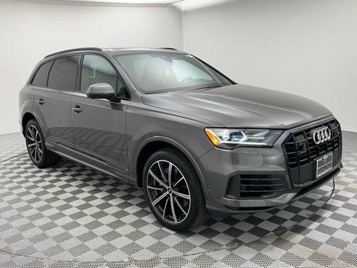 2022 Audi Q7 55 Premium Plus