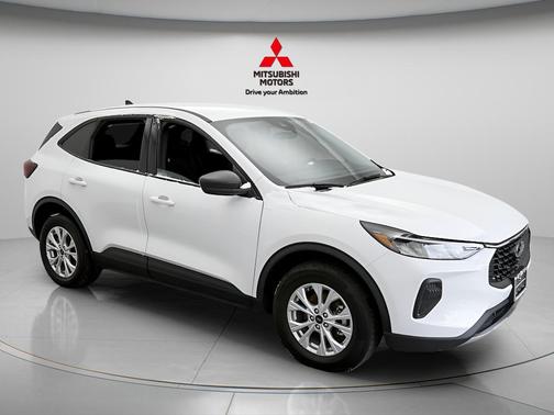 OXFORD WHITE 2025 Ford Escape Active