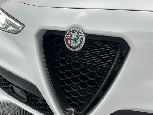 2022 Alfa Romeo Stelvio Ti