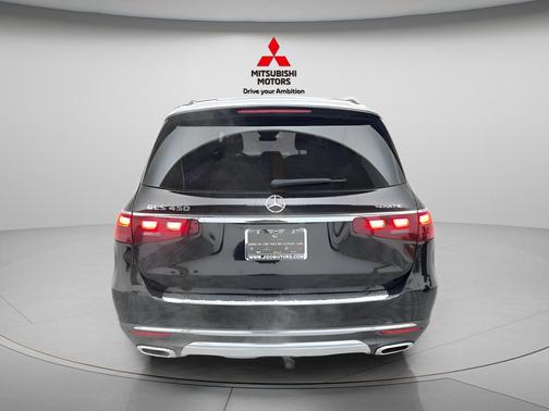 Black 2025 Mercedes-Benz GLS 450 4MATIC