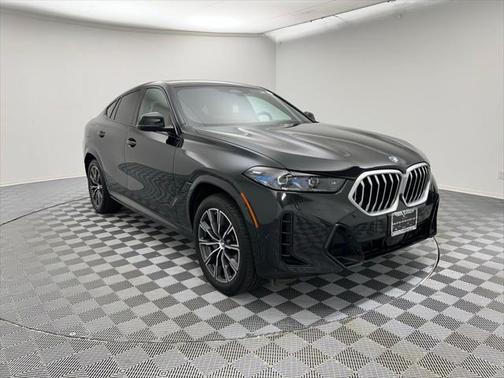 2025 BMW X6 xDrive40i