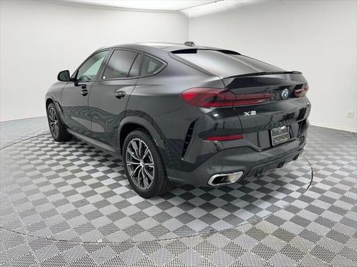 2025 BMW X6 xDrive40i