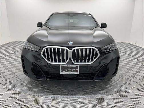 2025 BMW X6 xDrive40i