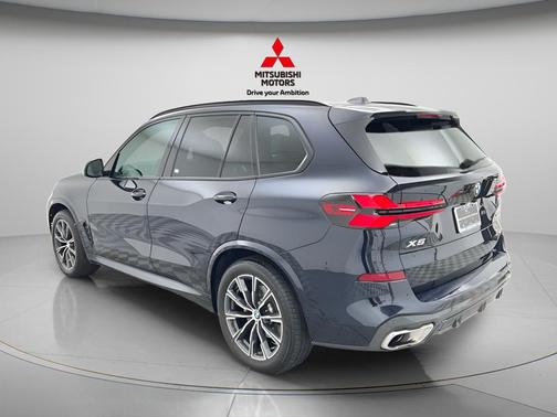 Black 2025 BMW X5 xDrive40i