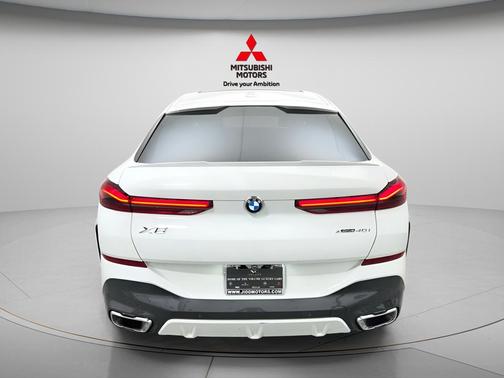 Alpine White 2025 BMW X6 xDrive40i
