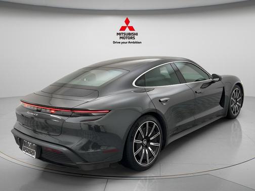 2022 Porsche Taycan 4S
