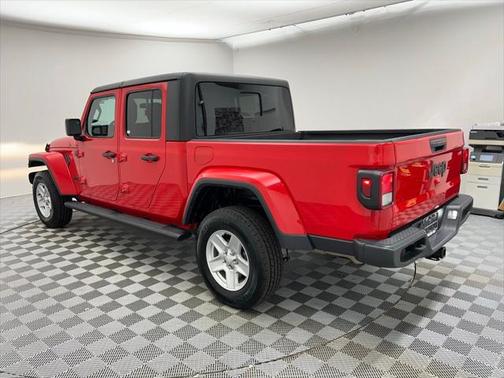 2023 Jeep Gladiator Sport S