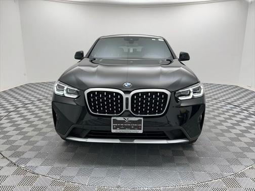 2024 BMW X4 xDrive30i