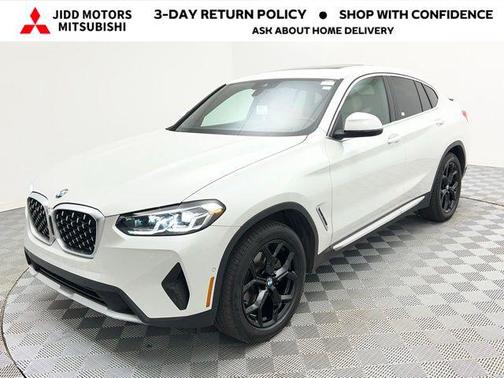 White Metallic 2025 BMW X4 xDrive30i