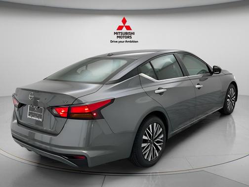 Gun Metallic 2024 Nissan Altima 2.5 SV