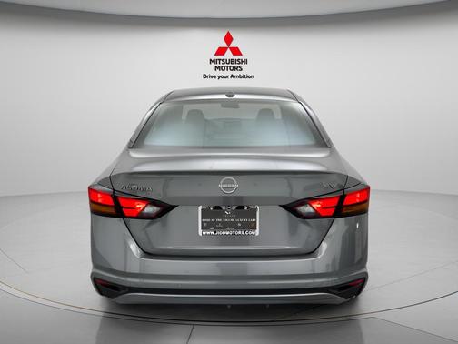 Gun Metallic 2024 Nissan Altima 2.5 SV