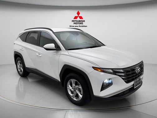 White Pearl 2024 Hyundai TUCSON SEL