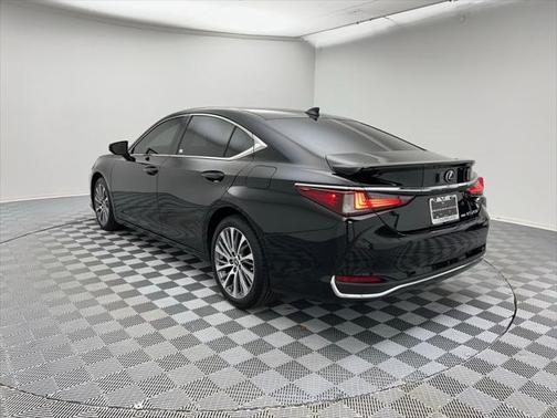 2021 Lexus ES 250 Base