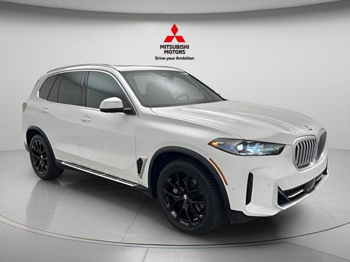 White 2024 BMW X5 xDrive40i